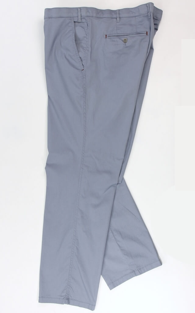 Хлопковые брюки бледно-голубого цвета 23110273