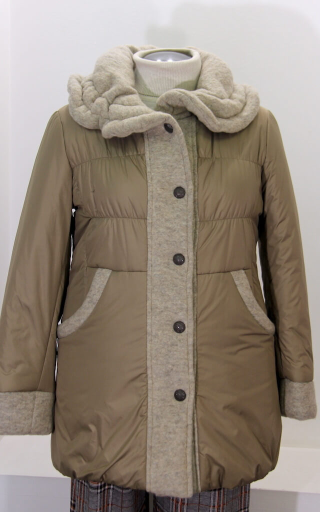 Светло-коричневая зимняя куртка 44500803