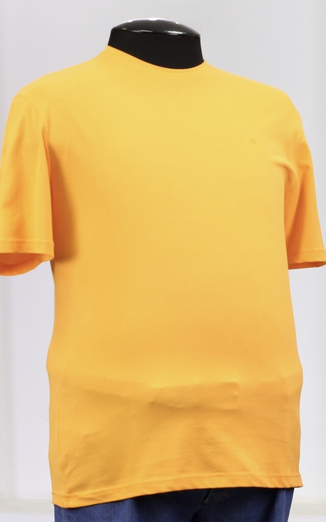 Желтая футболка 24130758
