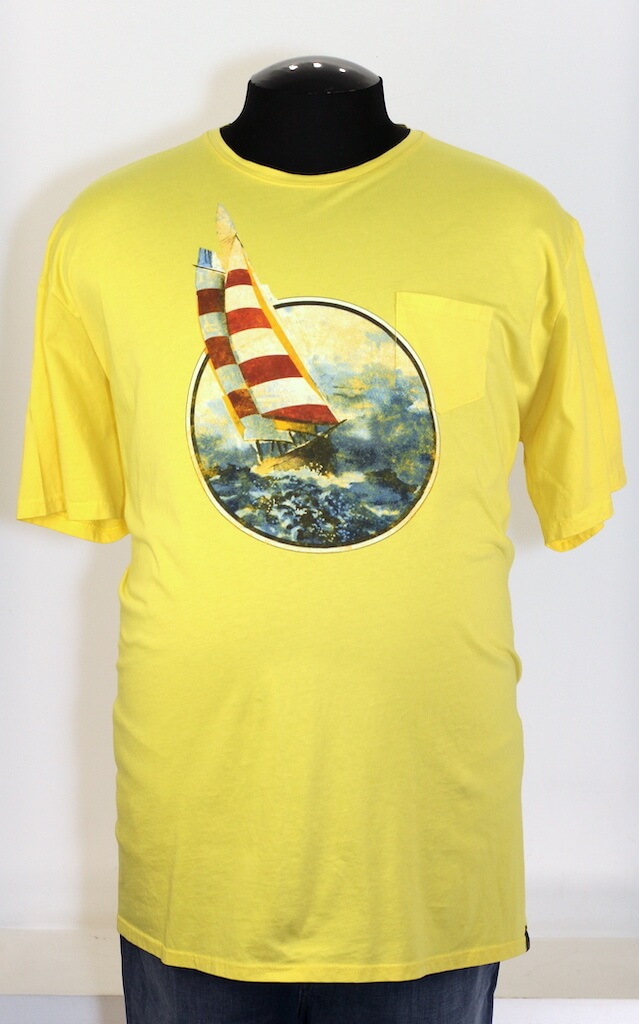 Желтая футболка с рисунком яхта 92070779
