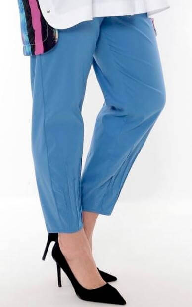 Голубые легкие брюки 23670232